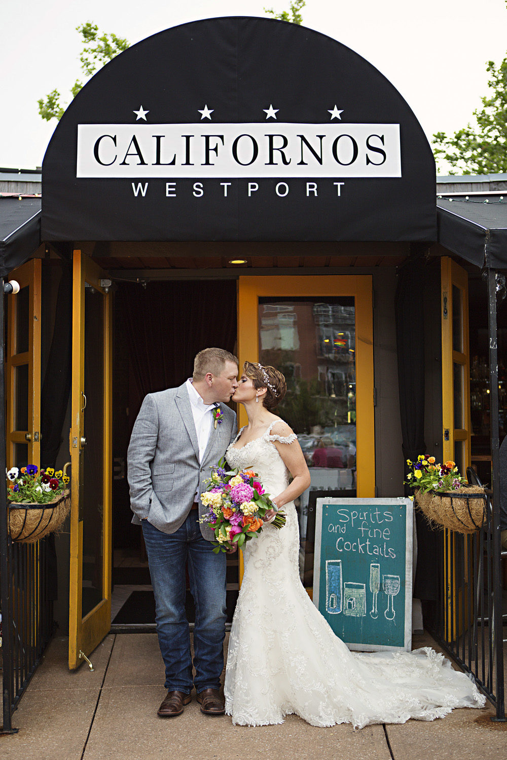 Simple Elegance Wedding at Californos in Wesport, MO