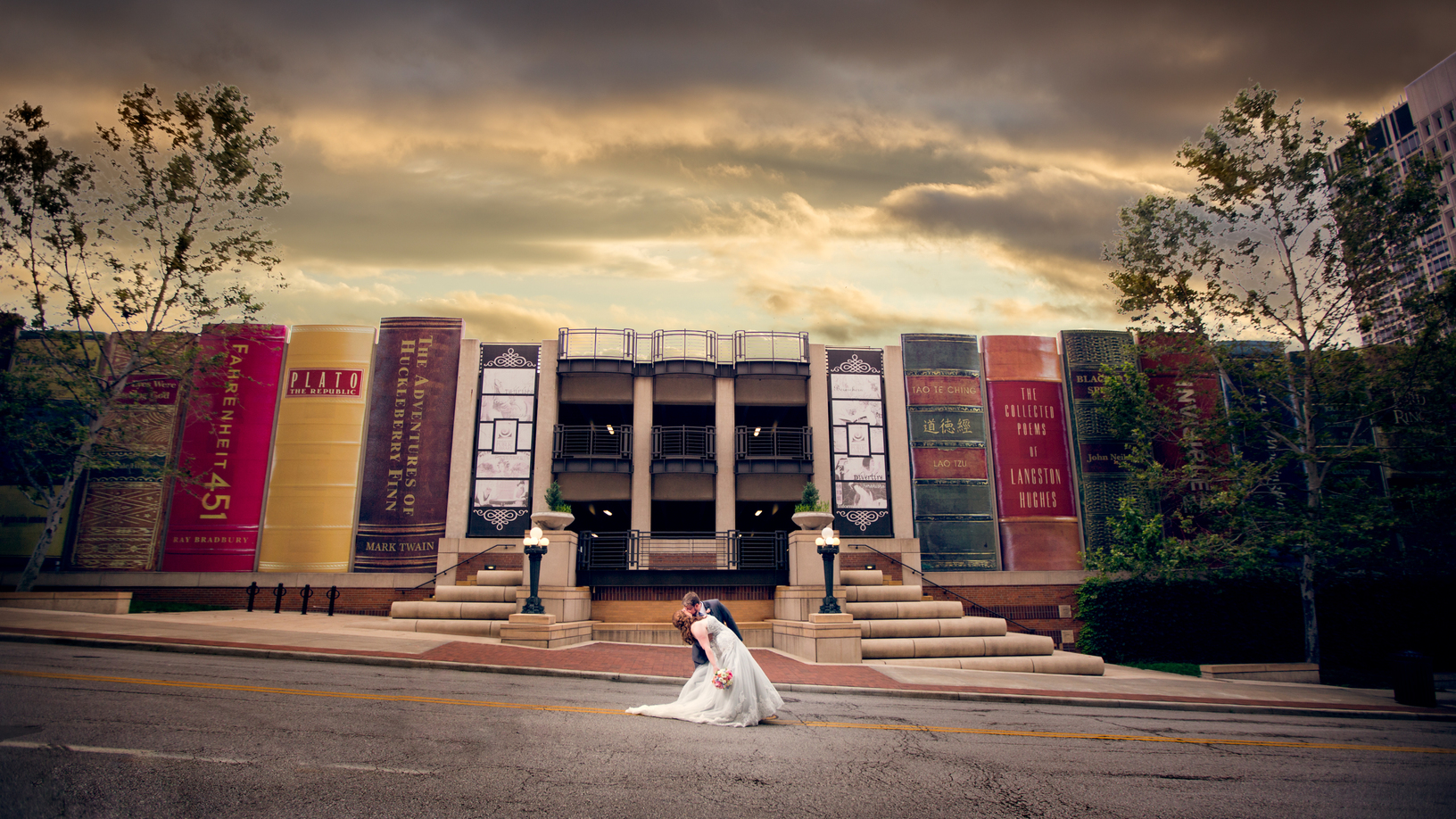 Real Weddings: Melissa + Jake – Kansas City Library Wedding