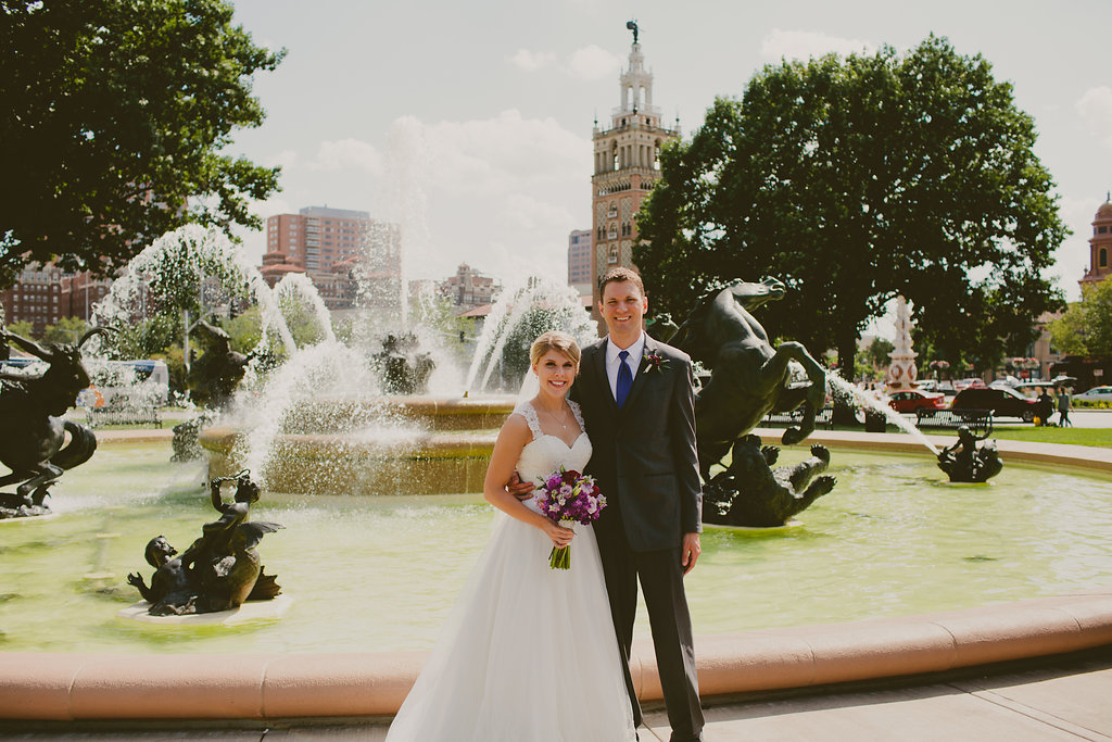 Real Weddings: Katie + Chad – Classic Kansas City Carriage Club Wedding