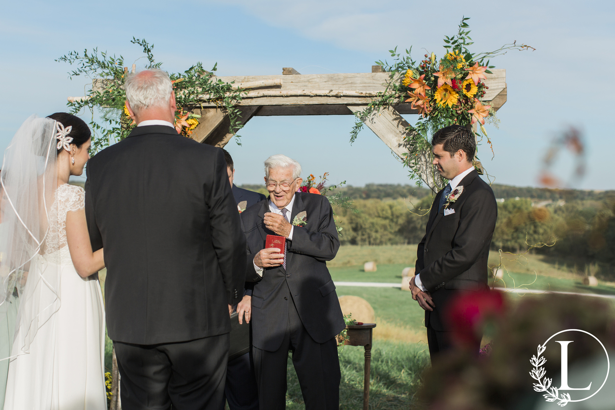 rustic outdoor flower arrangements