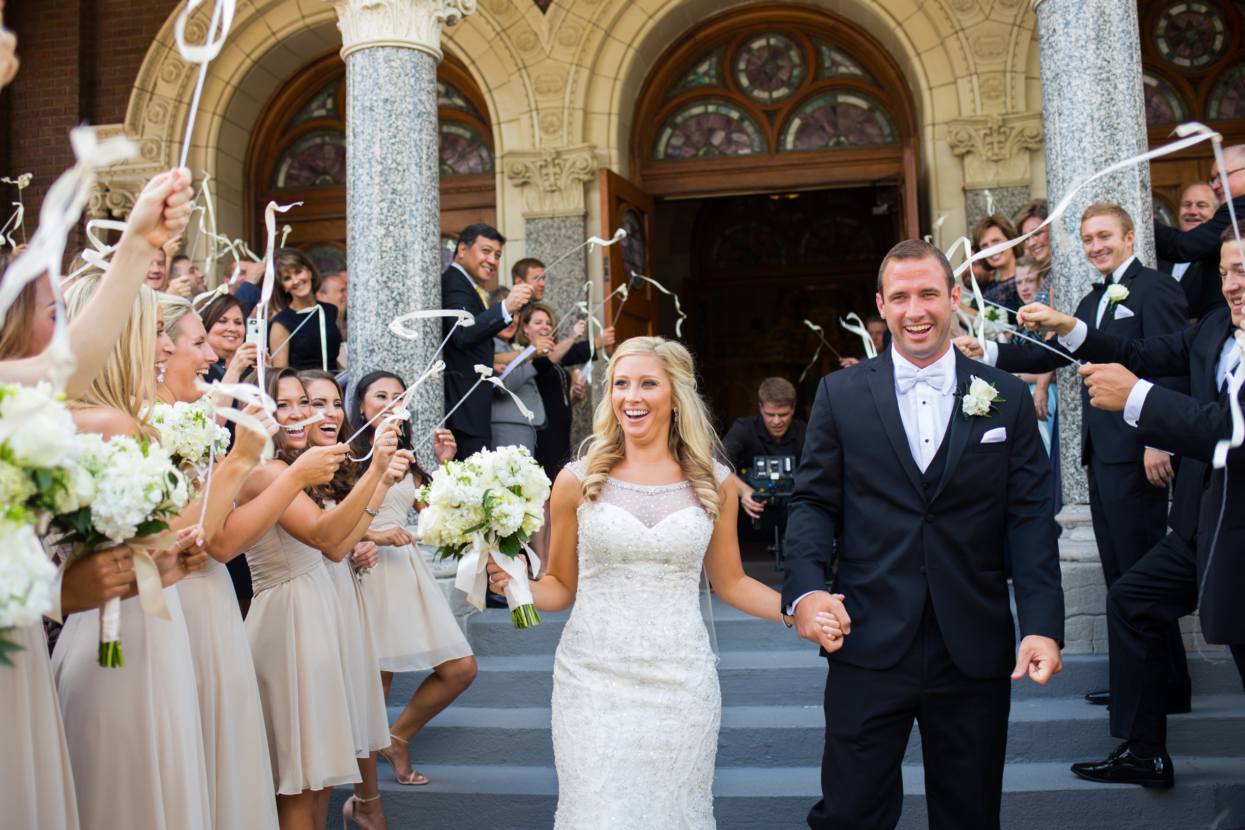 Real Weddings: Geneva + Kale – Classic Kansas City Union Station Wedding