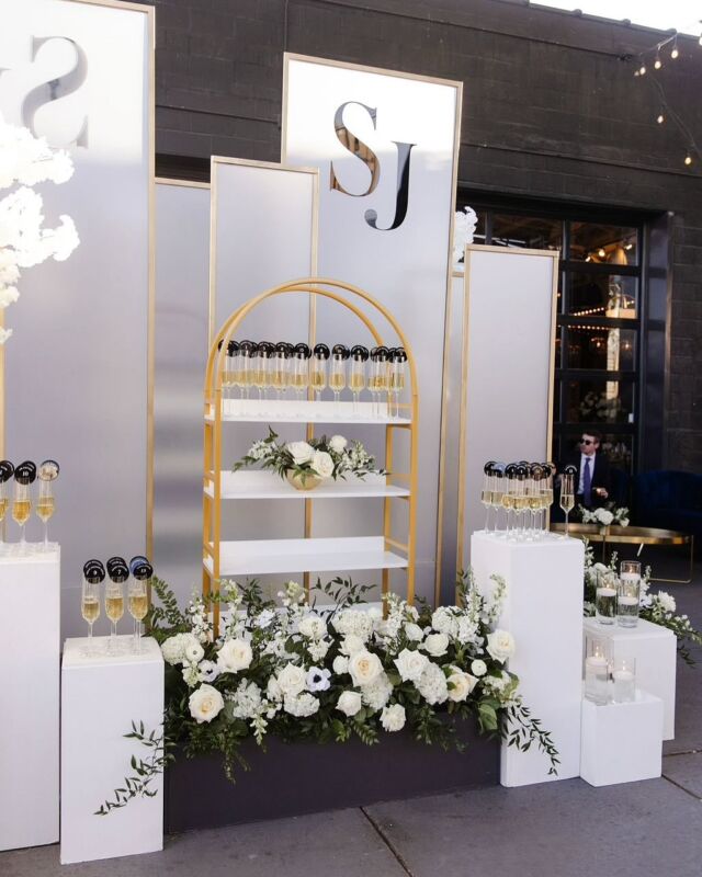 Simple Elegance | Kansas City Planner and Wedding Coordinator